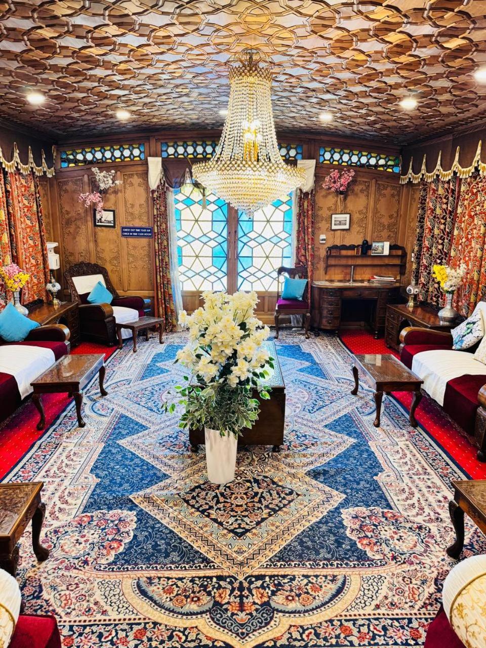 Crown Of India Group Of Houseboats 호텔 Srīnagar 외부 사진